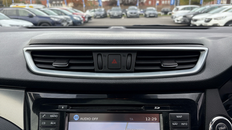 Nissan Qashqai 1.3 DiG-T Tekna 5dr Petrol Hatchback